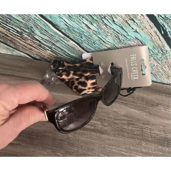 NWT Falls Creek Sunglasses Women’s Unisex Leopard Pouch UVA/UVB Protection ☀️🌞 - Picture 3 of 12